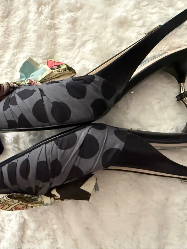 Prada Comic Collection Slingback Kitten Heels 36.5 Graphic Bow Runway Pumps - Image 16