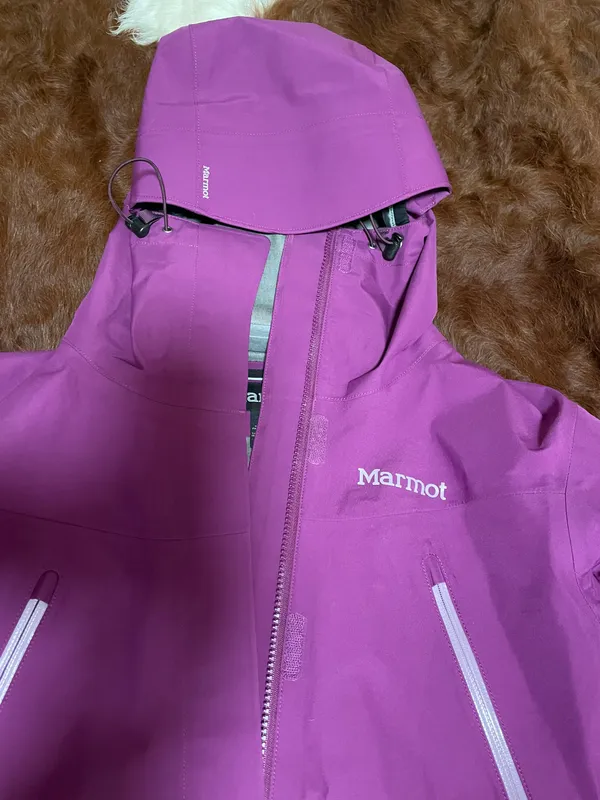 Marmot Gore-Tex Jacket - Image 6