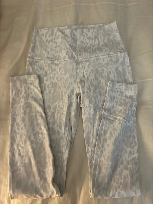 Lululemon Leggings Align 28" - Image 2