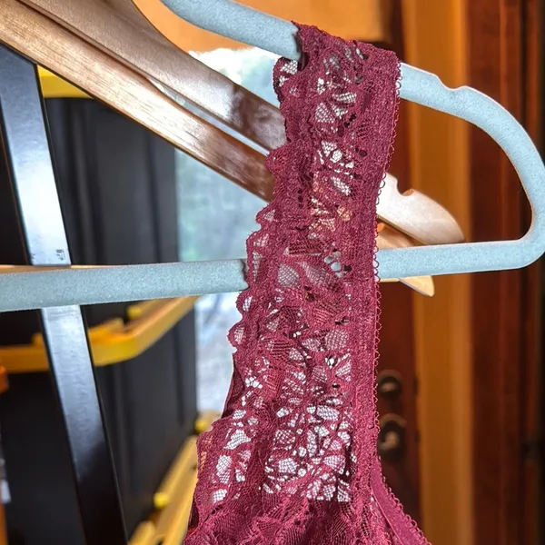 Aerie Lace Bralette in Burgundy Size Medium - Image 5