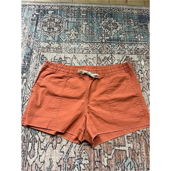 Vuori Vintage Ripstop Shorts Cinnamon Casual Athleisure Rust Red Size Medium - Image 4