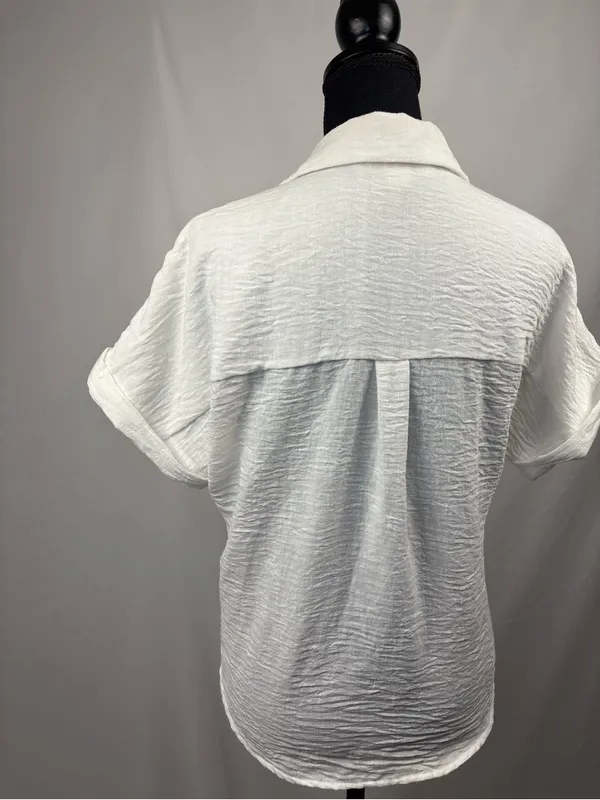 Monteau White Crinkled Short Sleeve Button-Down Shirt Medium - Image 6