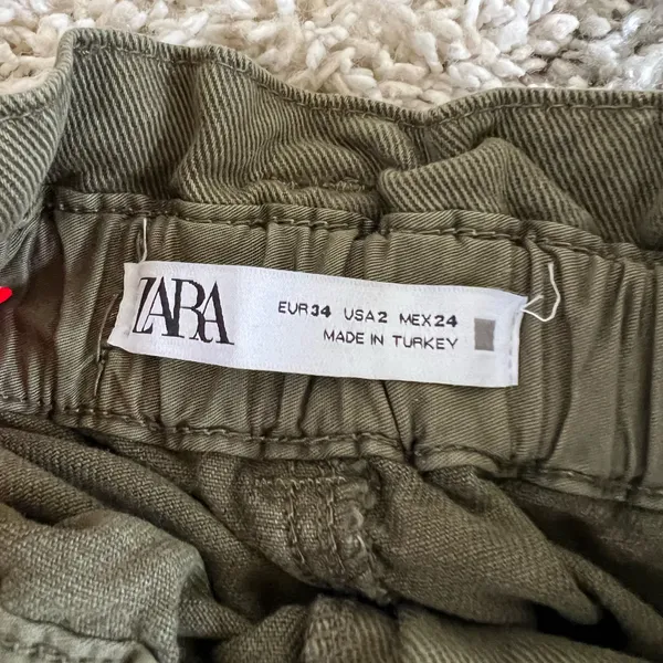 EUC ZARA Paperbag Barrel Jeans Olive Green - Image 5