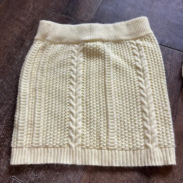 Cider Yellow Cable Knit Two‎ Piece Set Ruffle Crop Top and Mini Skirt Medium - Image 9
