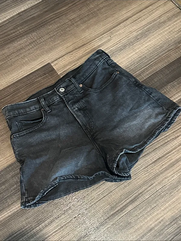 Old Navy Black Sky-Hi A-Line Denim Shorts - Image 2