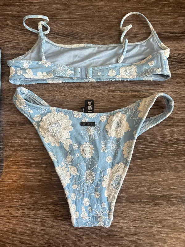 Triangl Bikini Set - Image 4