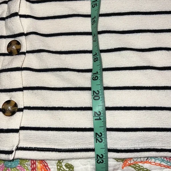 TORRID size 1 striped black off white striped button down front short sleeve top - Image 4
