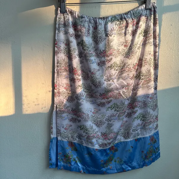 Skirt Multiple Size 4 - Image 3