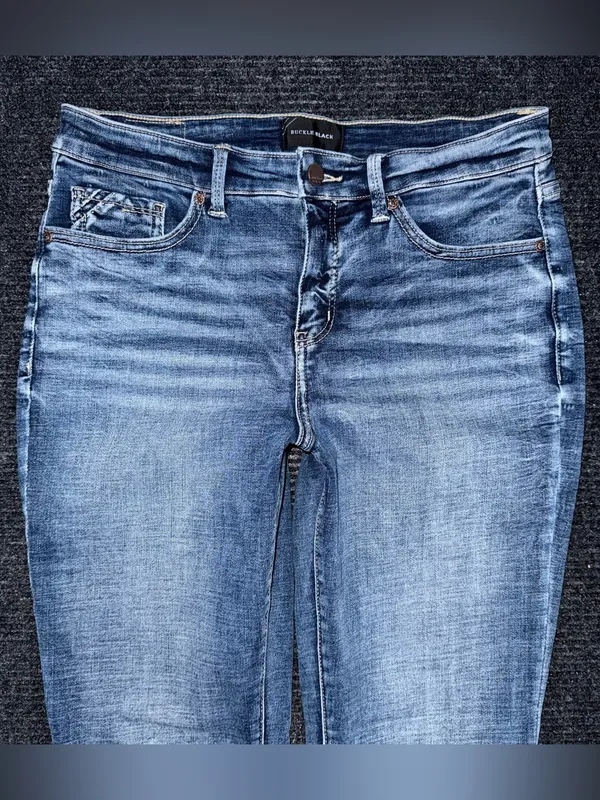 Buckle Black NWOT Fit 85 Straight Stretch Cuffed Jean Kiessel Wash 28x32 BBW1194 - Image 3