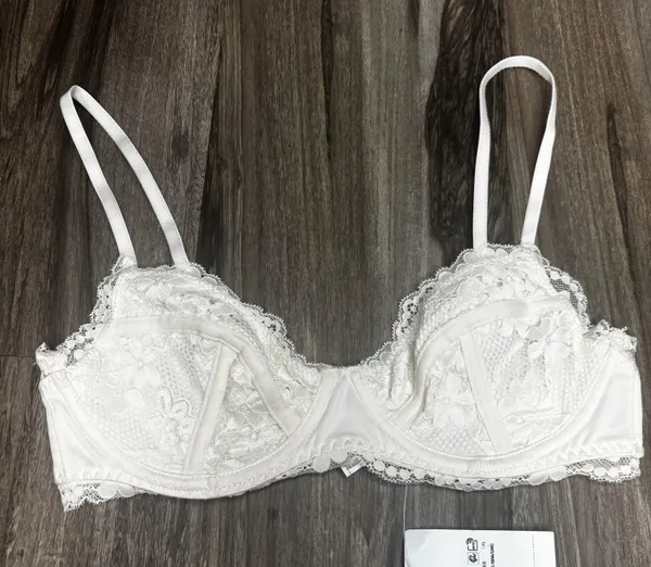 Forever 21 Floral Lace Underwire Bra - Image 4