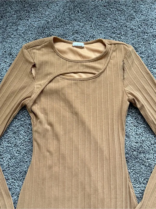 Le Lis Ribbed Long Sleeve Cutout Bodycon Dress - Tan - Image 4