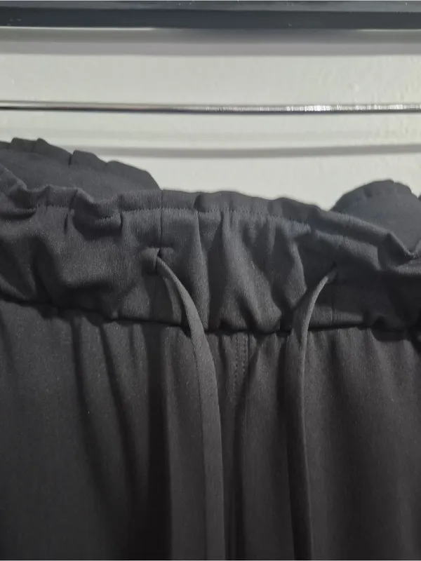 Lululemon women’s black stretch high rise workout lounge jogger pants size 14 - Image 4