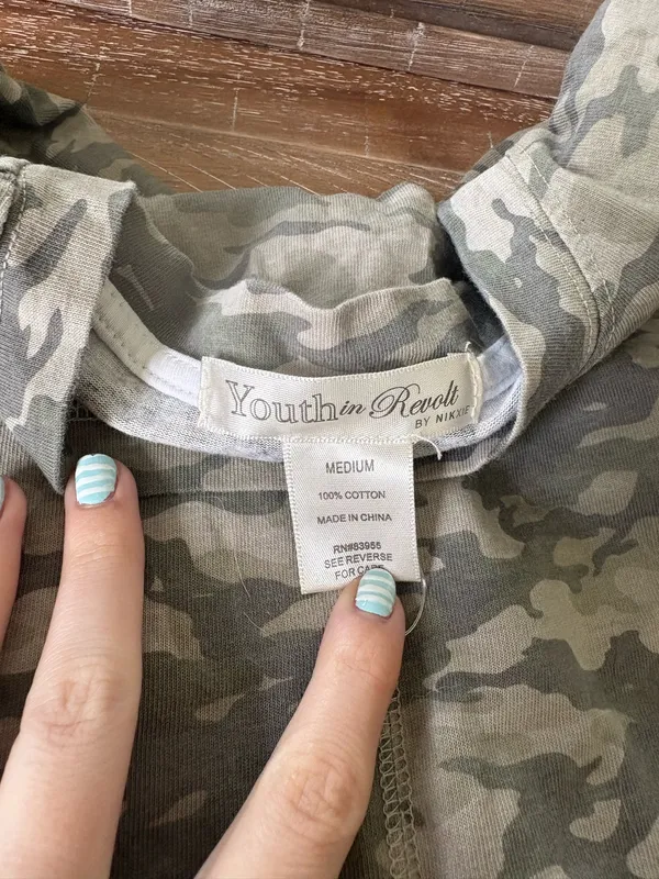 Cute cropped camo shirt Green Size M - Image 2
