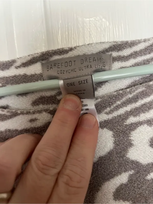 Barefoot Dreams Gray and Cream Animal-Print Poncho - Image 3