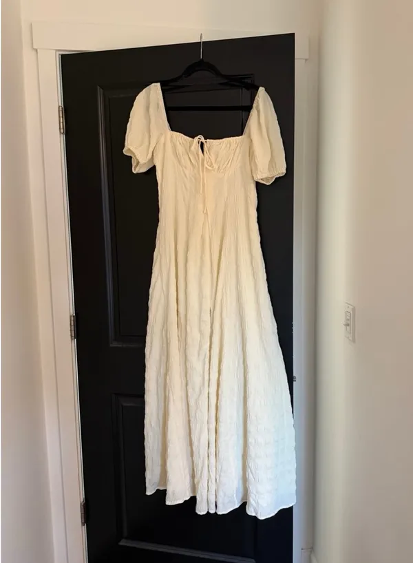 NWT SHOWPO Off White maxi dress size 6 - Image 7