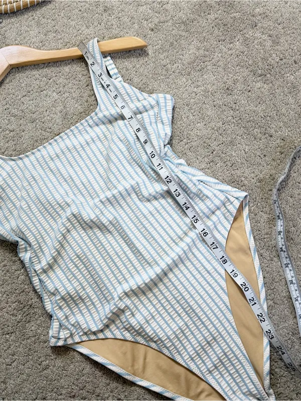 Old Navy Women’s Square Neck Striped Seersucker One Piece Swimsuit S - Image 14