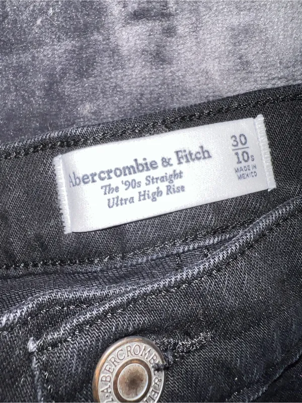 Abercrombie & Fitch Ultra High Rise 90s Straight Jean in No Fade Black Size 30 - Image 12