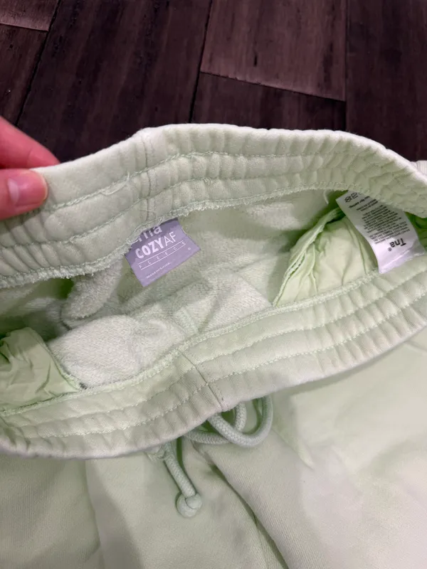 Aritzia TNA Cozy af Sweat Pants - Image 2