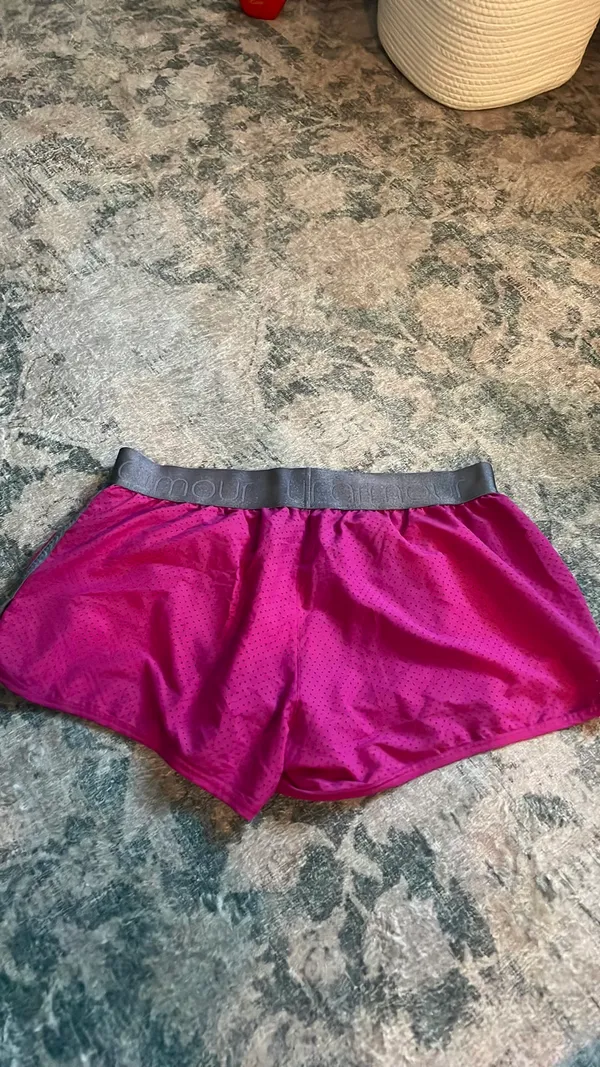 Under Armour Shorts Athletic Women’s - Image 2