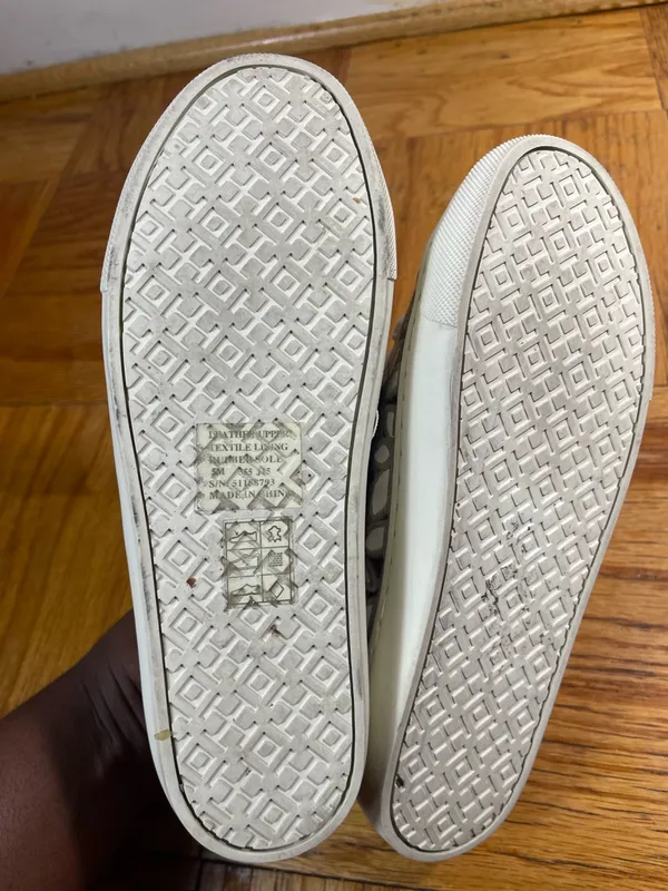 Tory Burch Greyish Beige White Rhea Floral Lace Lace Up Casual Sneakers - Image 4