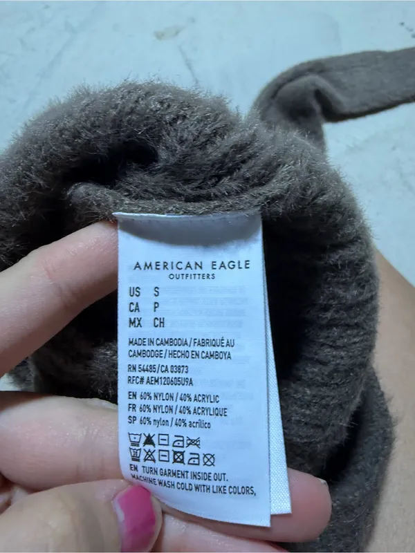 American Eagle NWT Brown Fuzzy Off-Shoulder Cropped Sweater SMALL MSRP$45 - Image 7