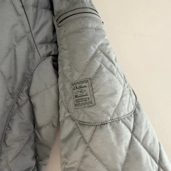 Outdoor Research Women's Eryn Hoody Quilted Puffer Coat‎ Jacket Size Medium - Image 4