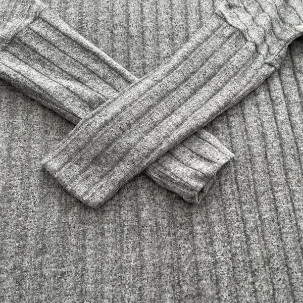 Anthropologie Eri+Ali Fiona Hacci gray ribbed mock neck sweater, size M comfy - Image 13