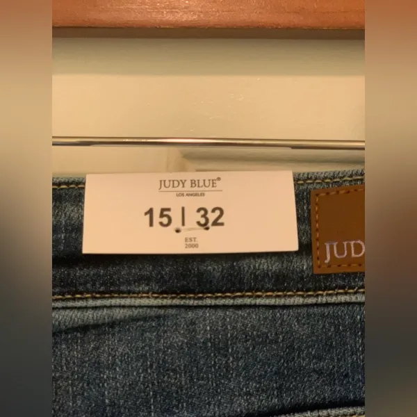 Judy Blue Los Angeles Distressed Trouser Flare Jeans in Blue. Size-15 - Image 2