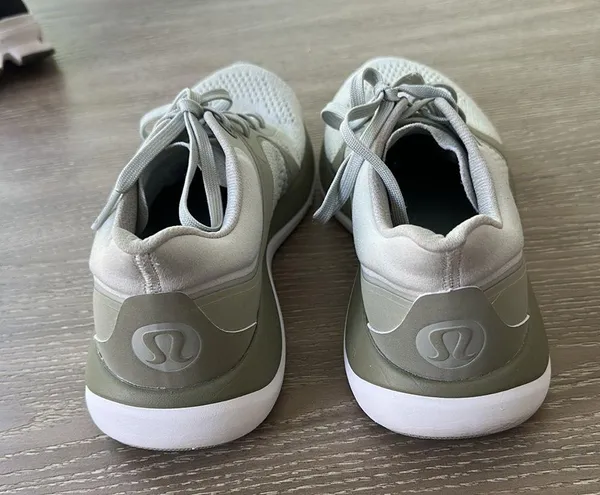 Lululemon Chargefeel Low Womens Workout Shoe - Image 3