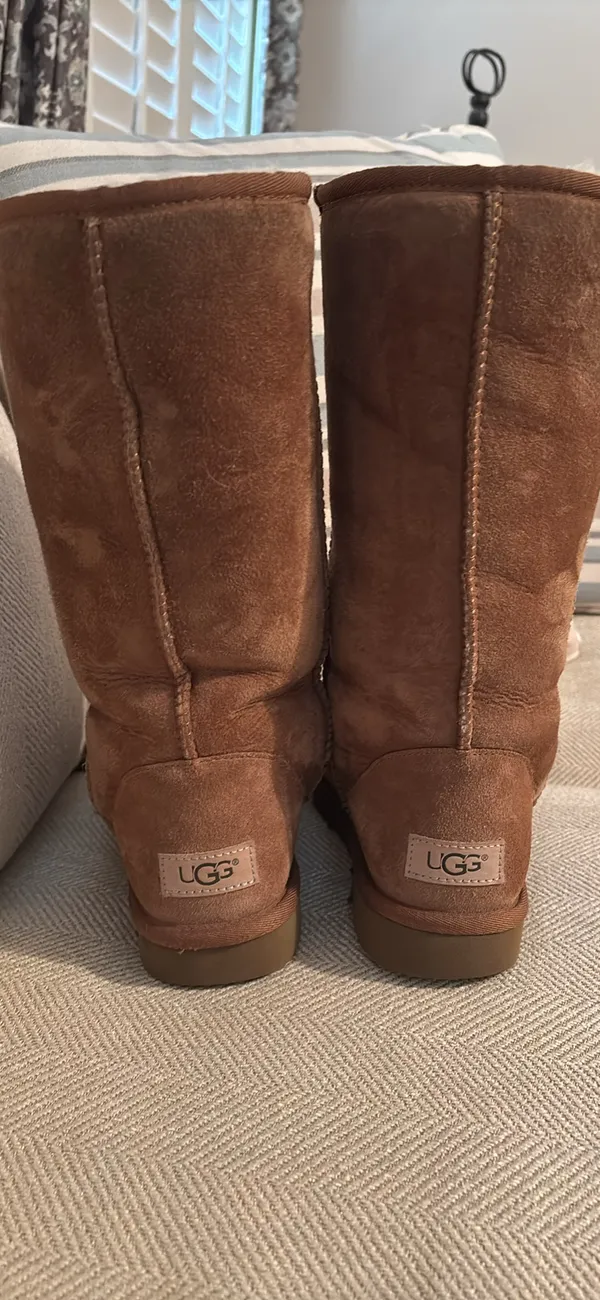 UGG Women’s Boots 7 - Image 3