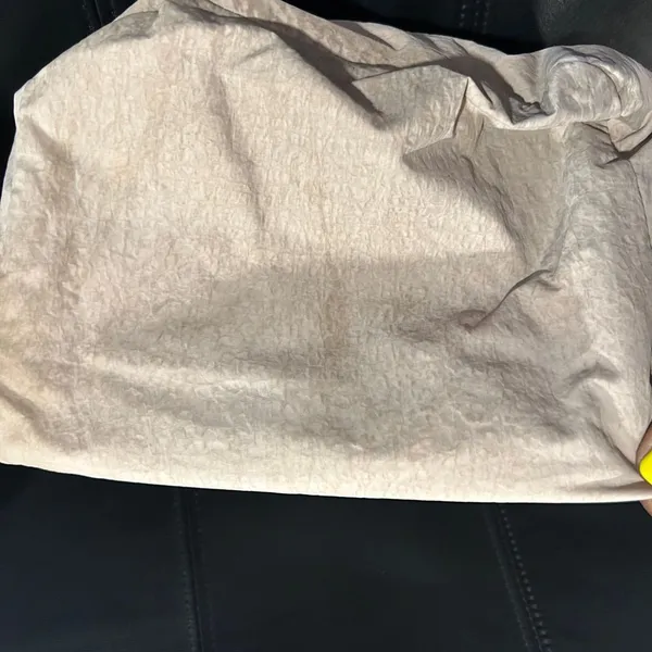 lululemon athletica Cream Crossbody Bag - Image 6