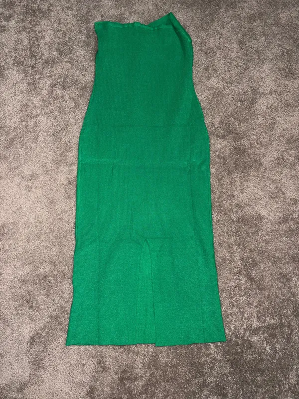 Amazon Green strapless dress - Image 4