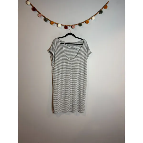 Gap grey and white striped casual shift dress - Image 2