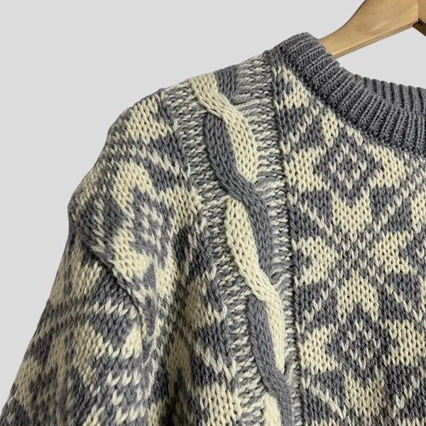 Vintage Eskimo Knitwear Women’s Gray White Wool Winter Pullover Sweater Size M - Image 4