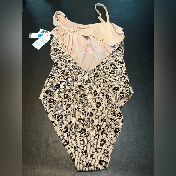 Time And TRU Leopard Beige One Piece Women Swimsuit Size M (8-10) NWT - Image 2