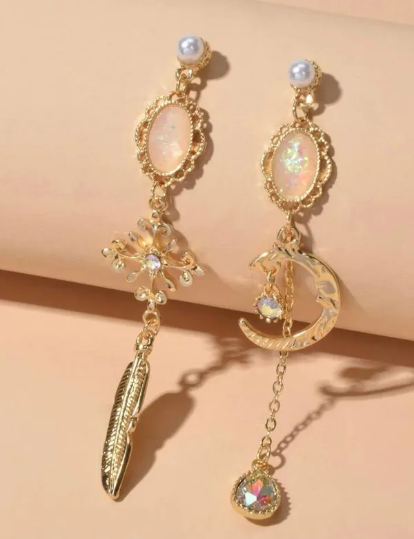 UB Moon Earrings Gold - Image 4