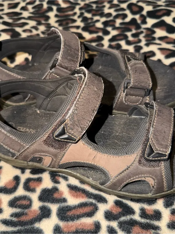 vintage brown sandals with adjustable straps Size 7 - Image 4