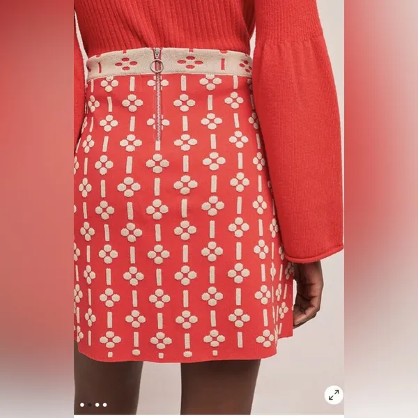 Anthropologie Maeve Red and Tan Patterned Mini Skirt. Size-L - Image 2