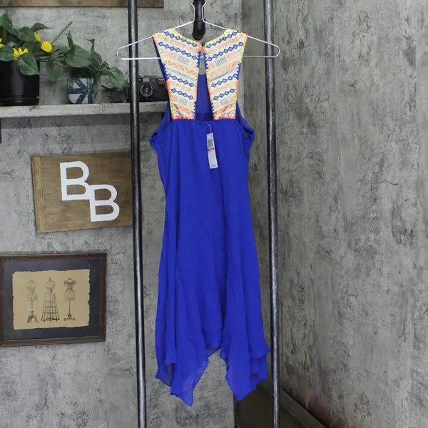 NWT City Studios Juniors Embroidered Handkerchief-Hem Shift Dress 2XS Blue - Image 4