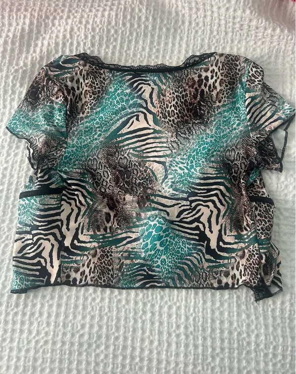 SheIn Animal print shirt with lace detailing - Image 3