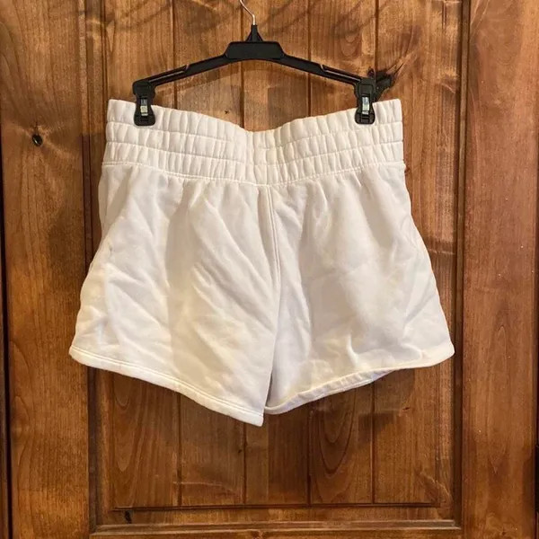 Under Armour Shorts Women’s - Image 3