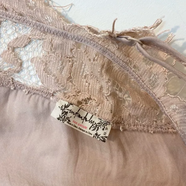 NEW Floral Lace Bodysuit / Blouse - Image 9