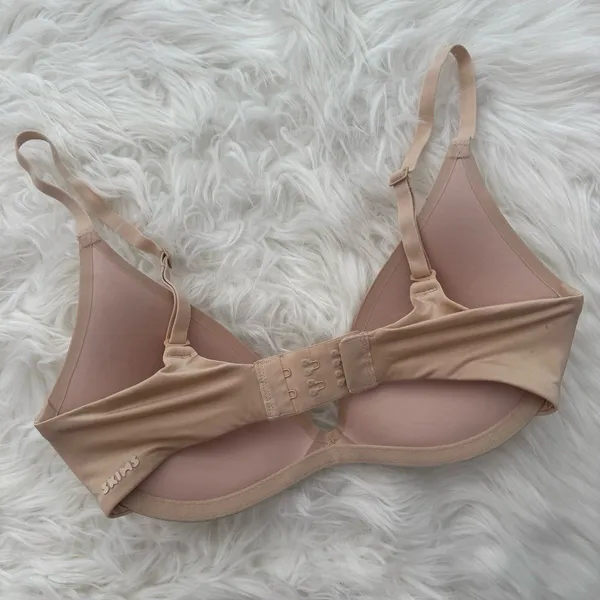 Skims Wireless Super Pushup Bra Sand Size 30C - Image 5