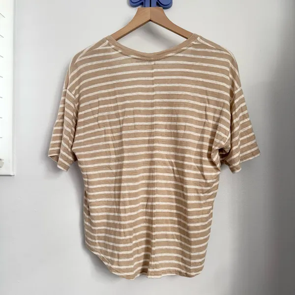 Faherty‎ Medium Oceanside Stripe V Neck Tee Linen Beige White - Image 3