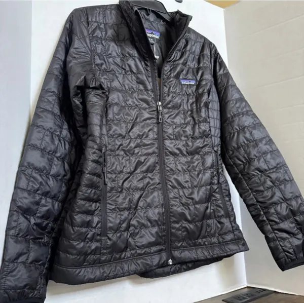 Patagonia Women’s Nano Puff Jacket Black Size Medium - Image 3