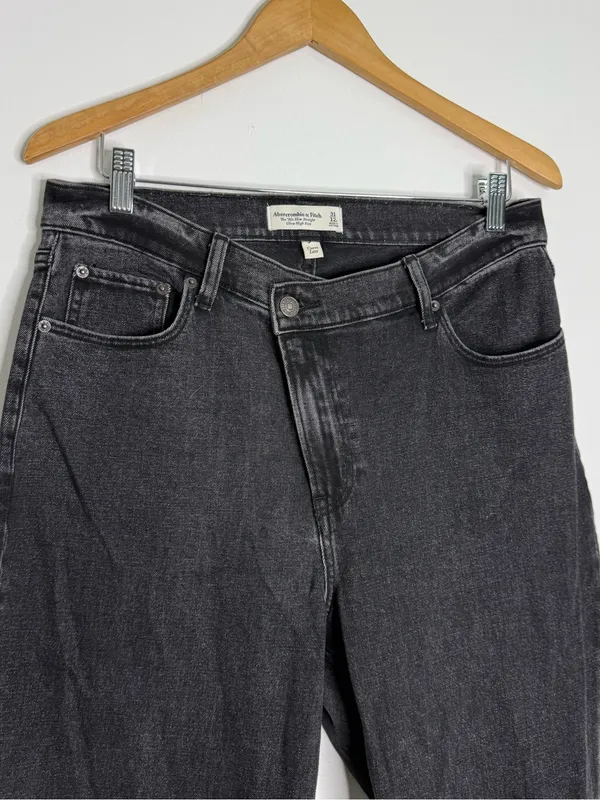 Abercrombie & Fitch 90s Slim Straight Curve Love Jeans Size 12 Long Black - Image 2