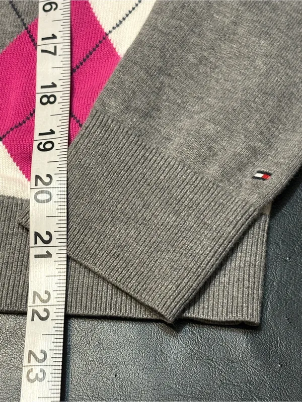 Tommy Hilfiger Gray, Pink & White Argyle V-Neck Cardigan size S 100% Pima Cotton - Image 10
