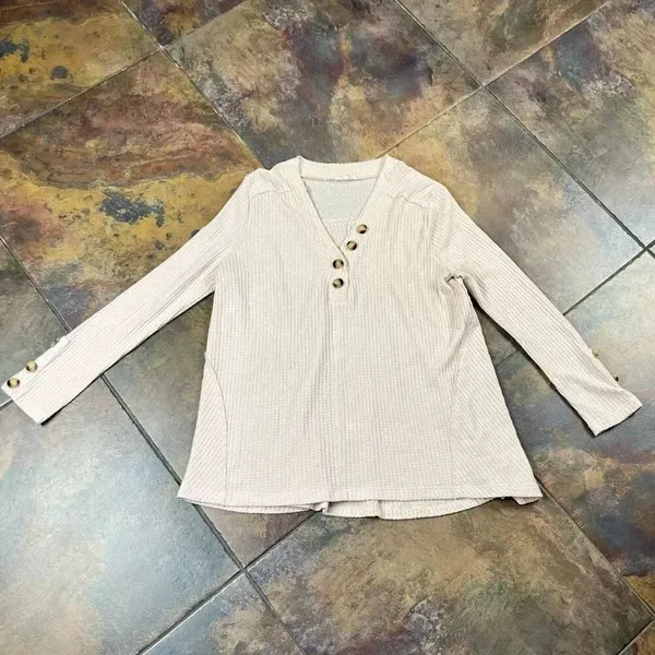 In Loom Ribbed Waffle Knit Long Sleeve Boxy Henley Top Large - Image 5