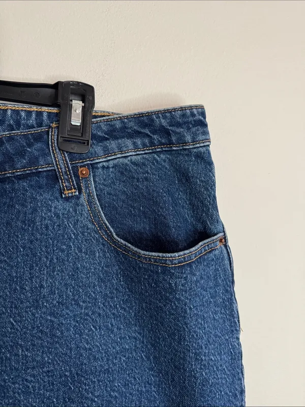 Abercrombie & Fitch Curve Love High Rise The '90s Relaxed Jean size 35 / U.S. 20 - Image 5