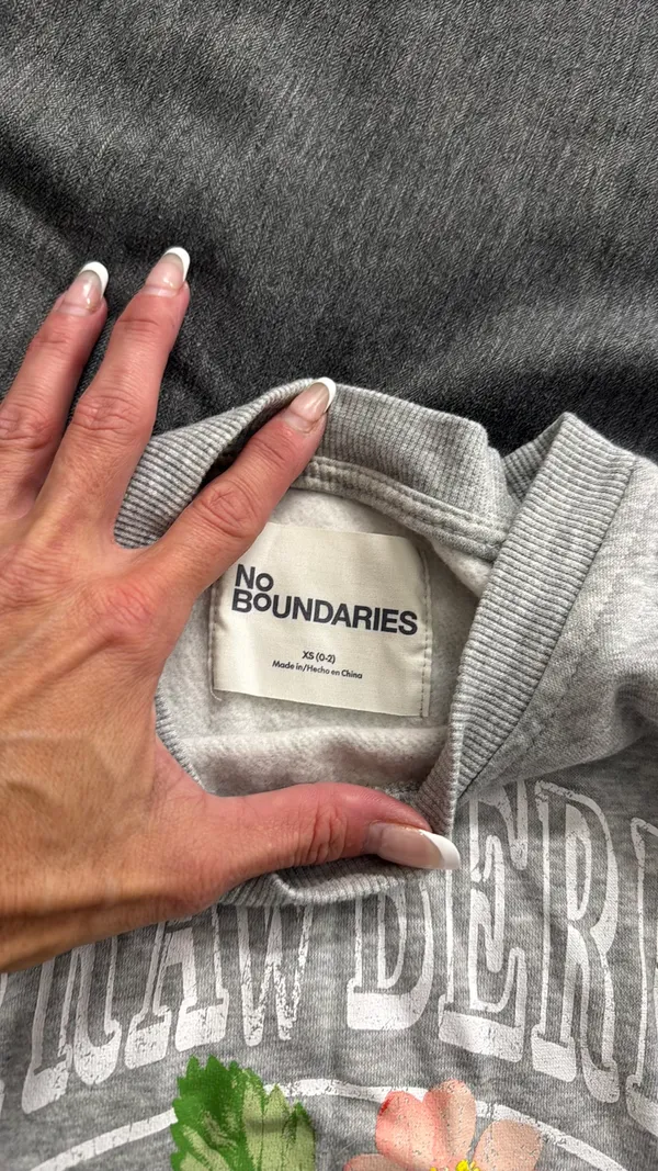 No Boundaries Crewneck Sweatshirt Graphic Fleece - Image 2